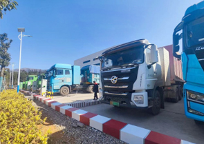 富源重卡超充站