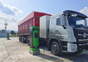 云南重卡超充站